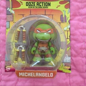 Teenage Mutant Ninja Turtle Michelangelo